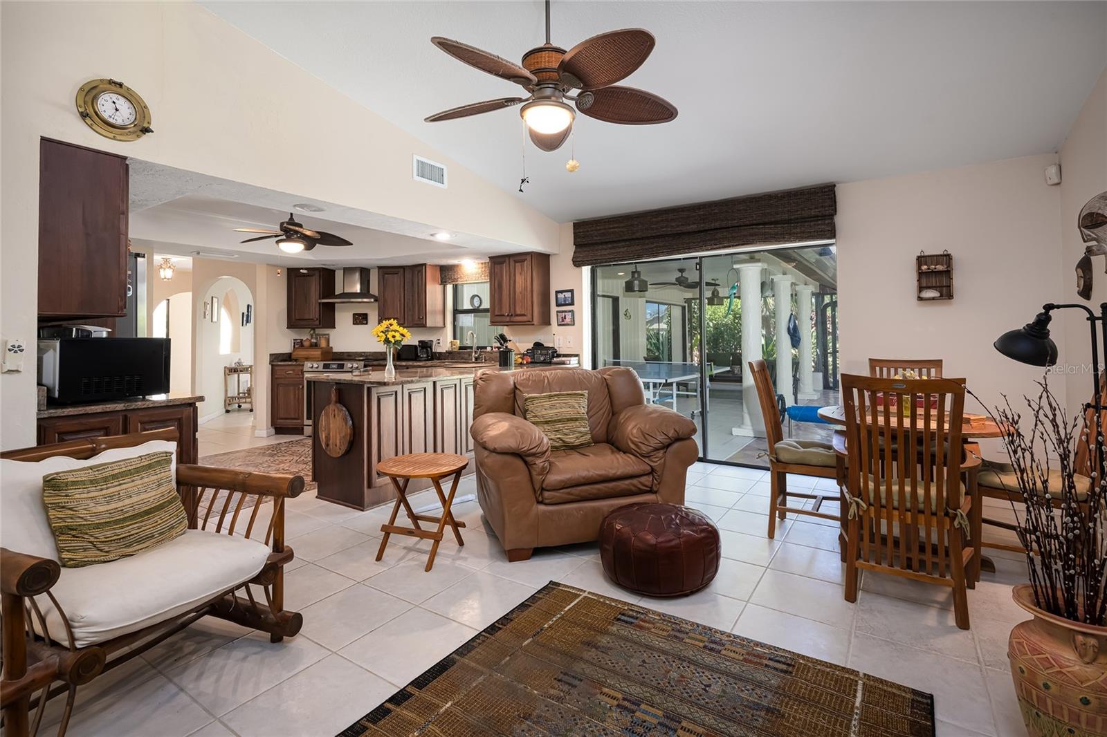 ENGLEWOOD ISLES SUB - Residential