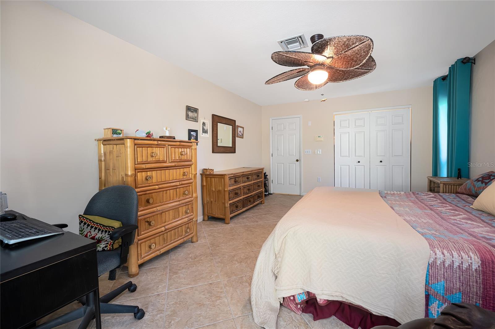 ENGLEWOOD ISLES SUB - Residential