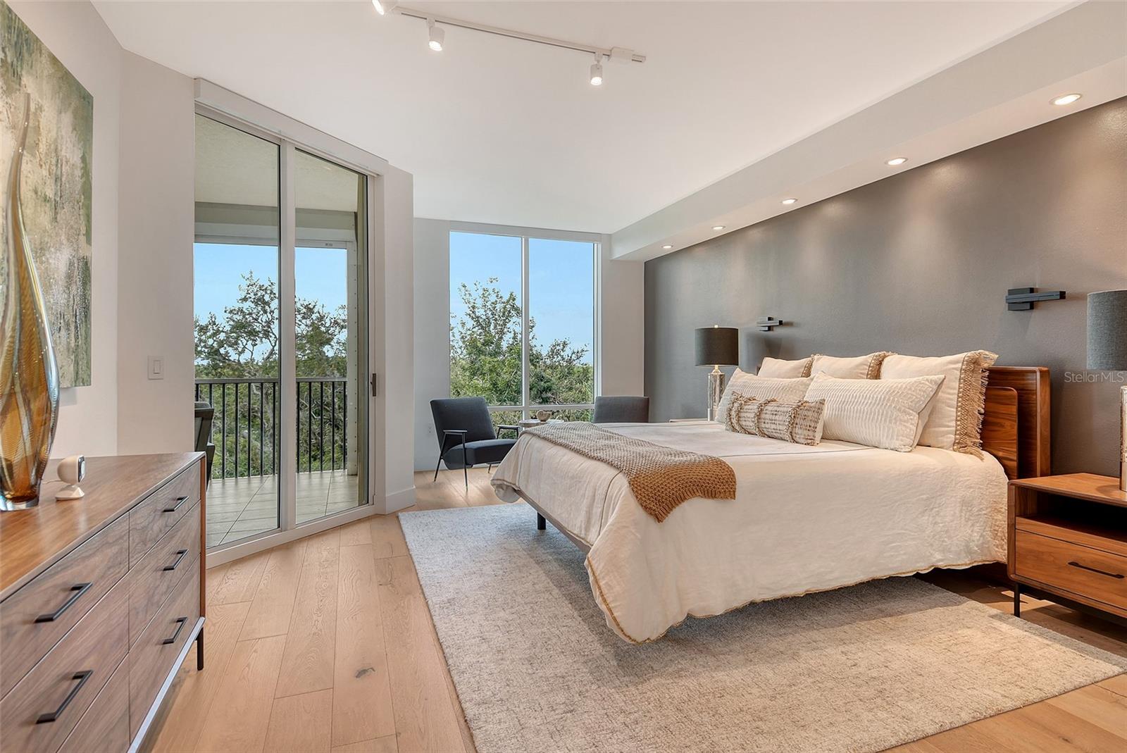 MERIDIAN AT THE OAKS PRESERVE - Residential