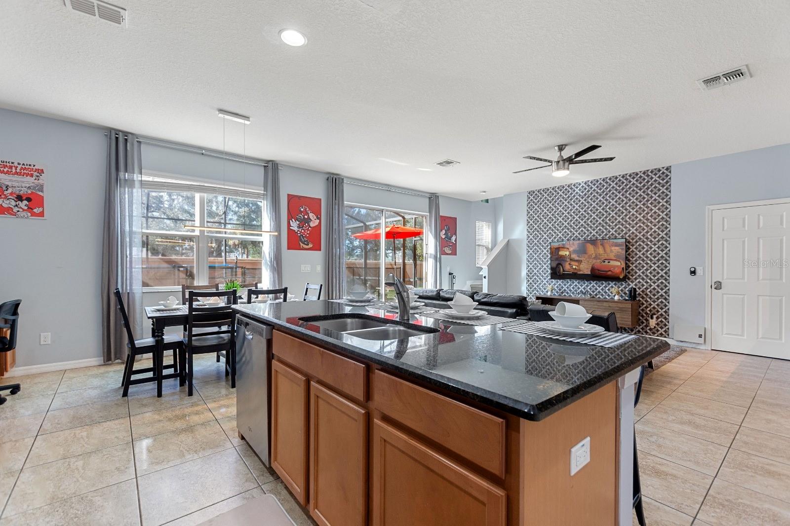 820 LAS FUENTES DRIVE