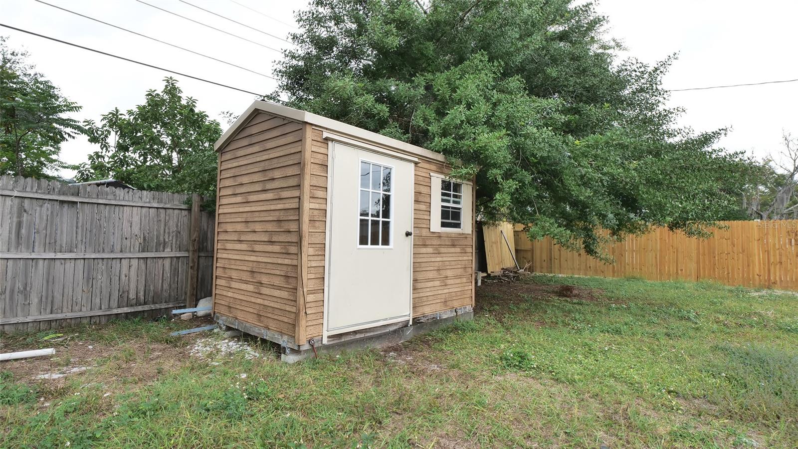 LAKE BONNY HEIGHTS - Residential