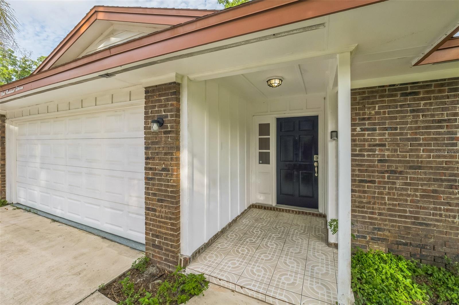 111 TARRYTOWN TRAIL