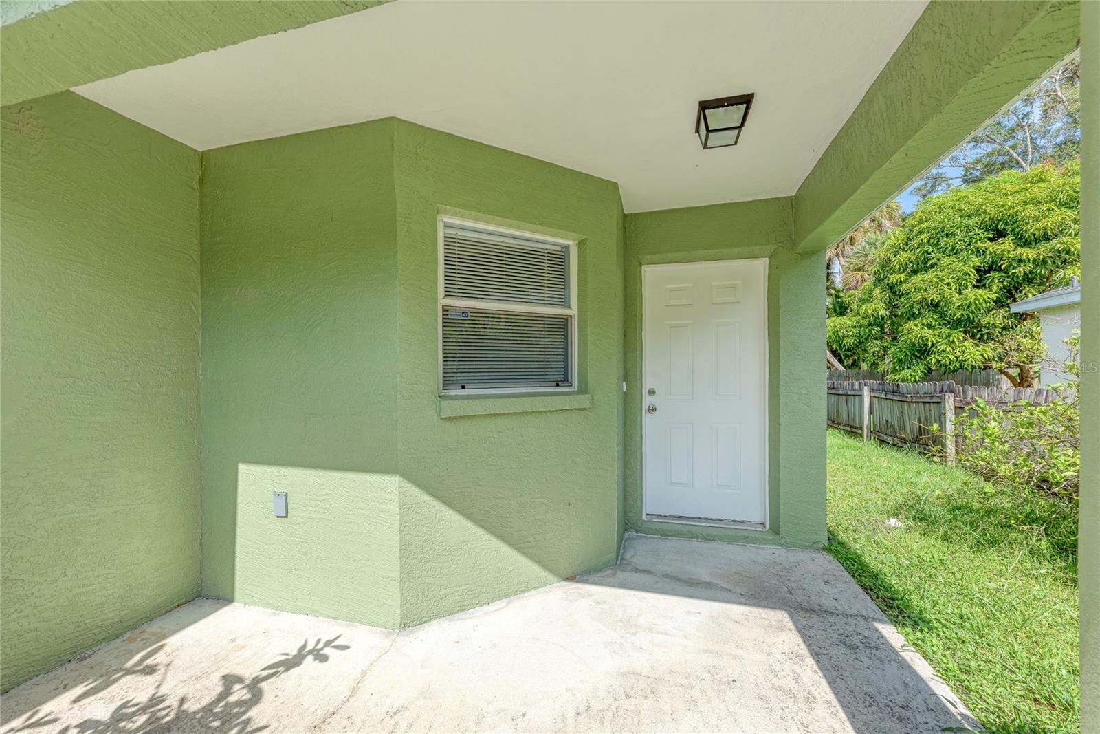 PALMS OF HOLIDAY HEIGHTS - Residential Lease