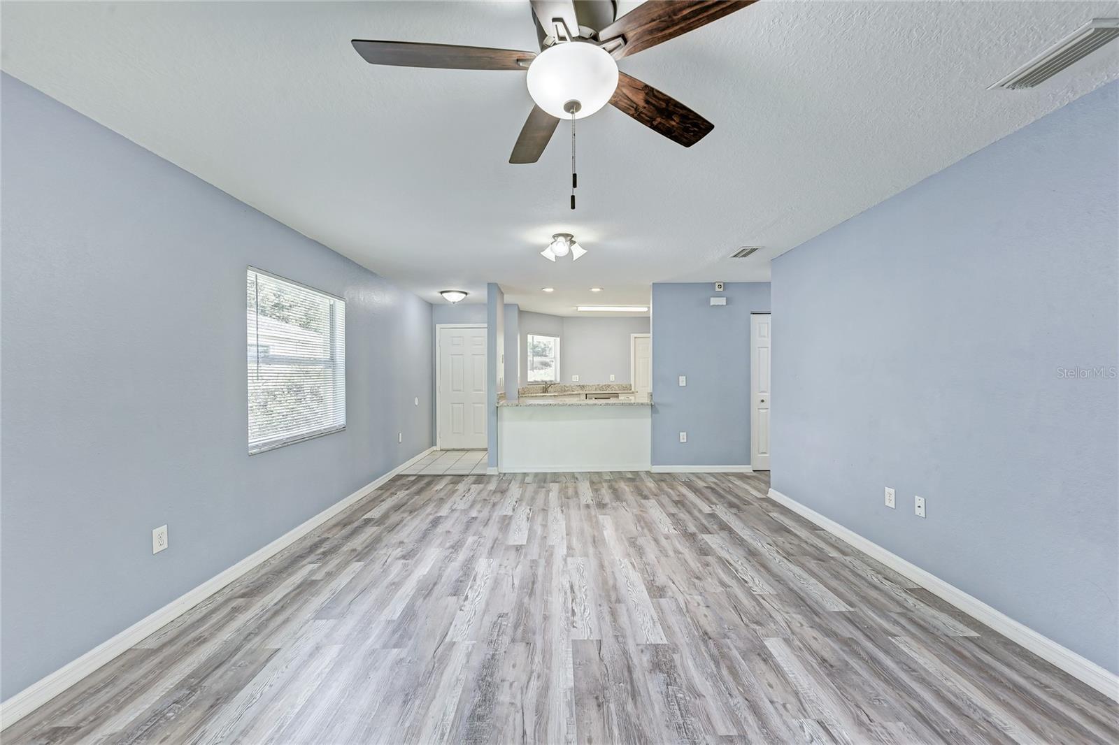 PALMS OF HOLIDAY HEIGHTS - Residential Lease