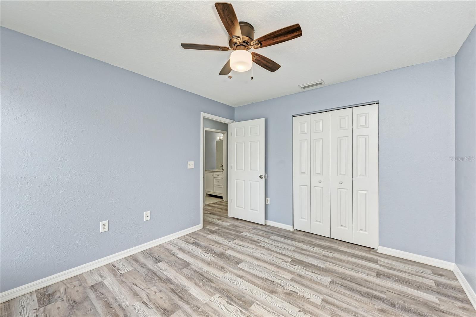 PALMS OF HOLIDAY HEIGHTS - Residential Lease