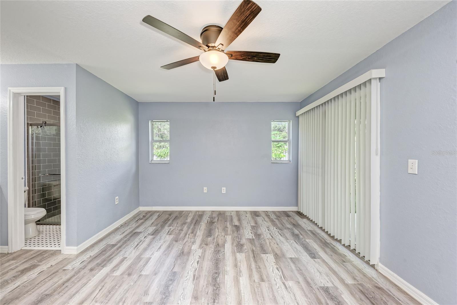 PALMS OF HOLIDAY HEIGHTS - Residential Lease