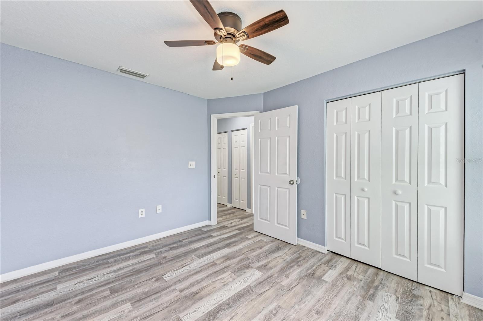 PALMS OF HOLIDAY HEIGHTS - Residential Lease