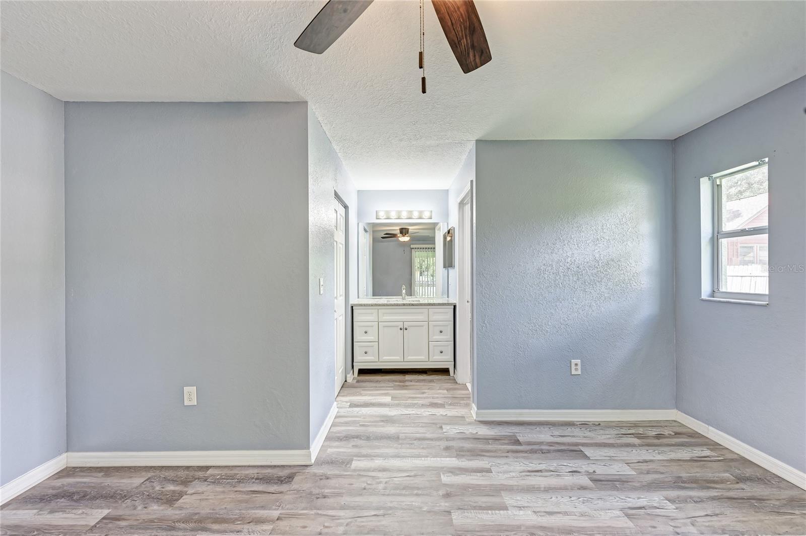 PALMS OF HOLIDAY HEIGHTS - Residential Lease