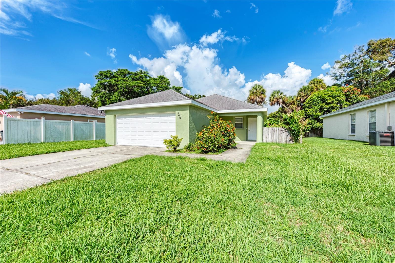 PALMS OF HOLIDAY HEIGHTS - Residential Lease