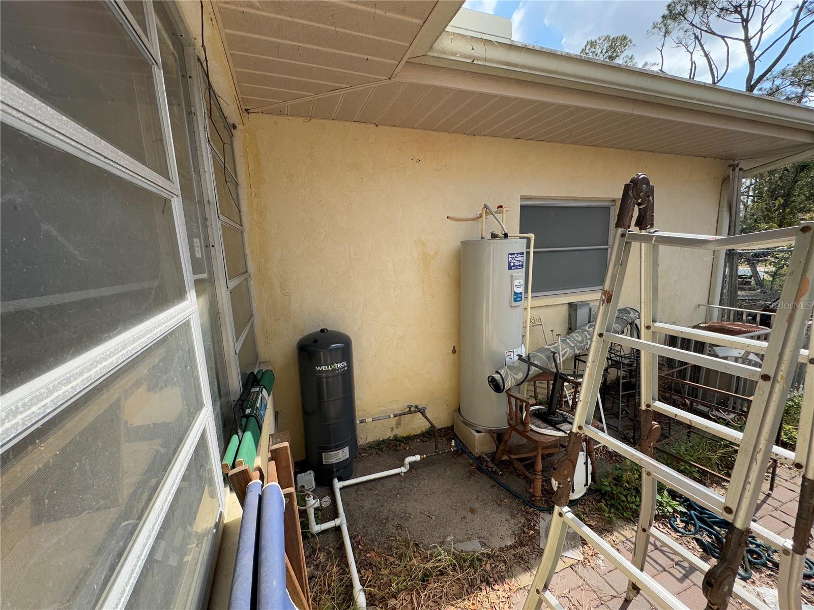 DESOTO ACRES - Residential