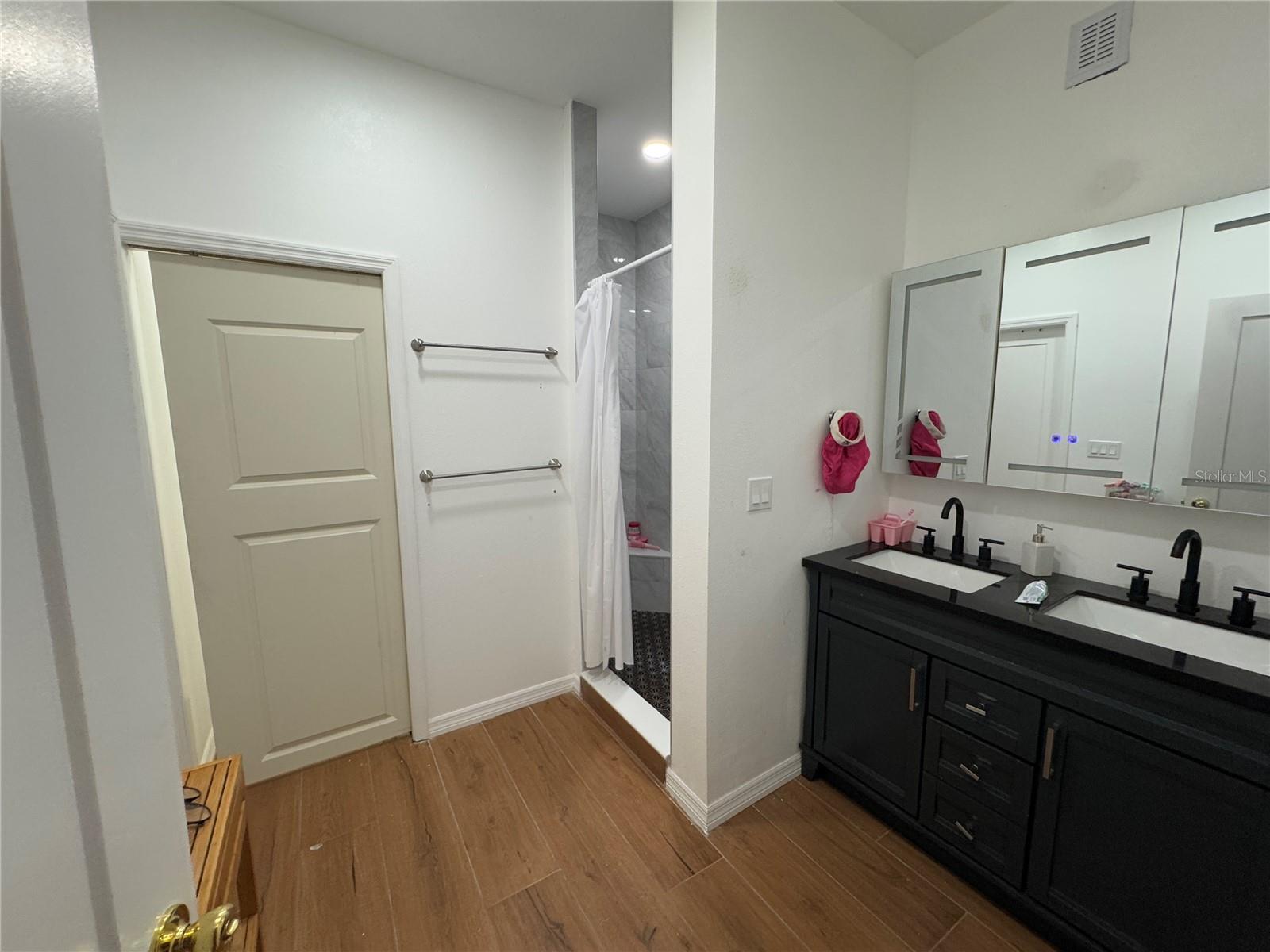 DESOTO ACRES - Residential