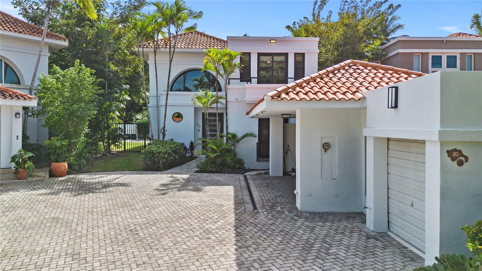 DORADO BEACH EAST - Residential