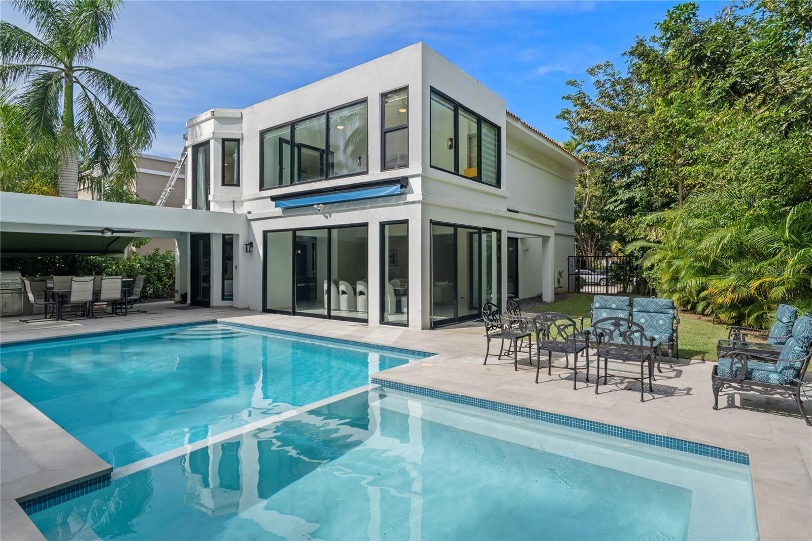 DORADO BEACH EAST - Residential