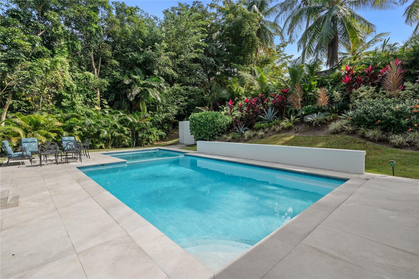 DORADO BEACH EAST - Residential