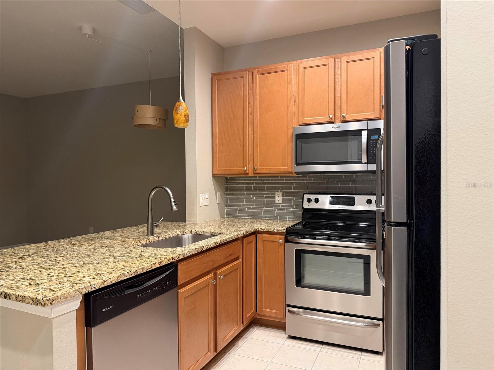 PALMA SOLA TRACE - Residential