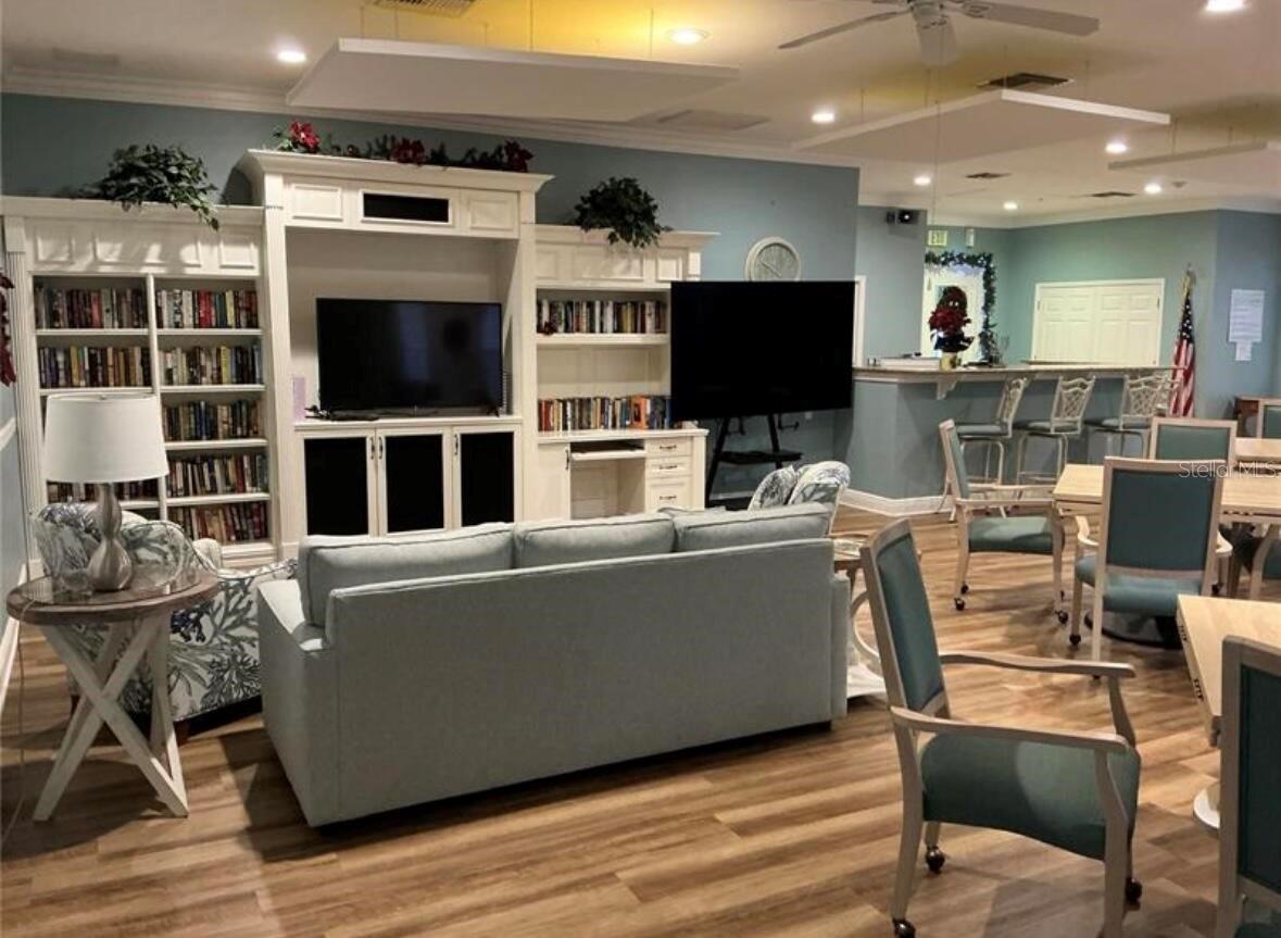 PALMA SOLA TRACE - Residential