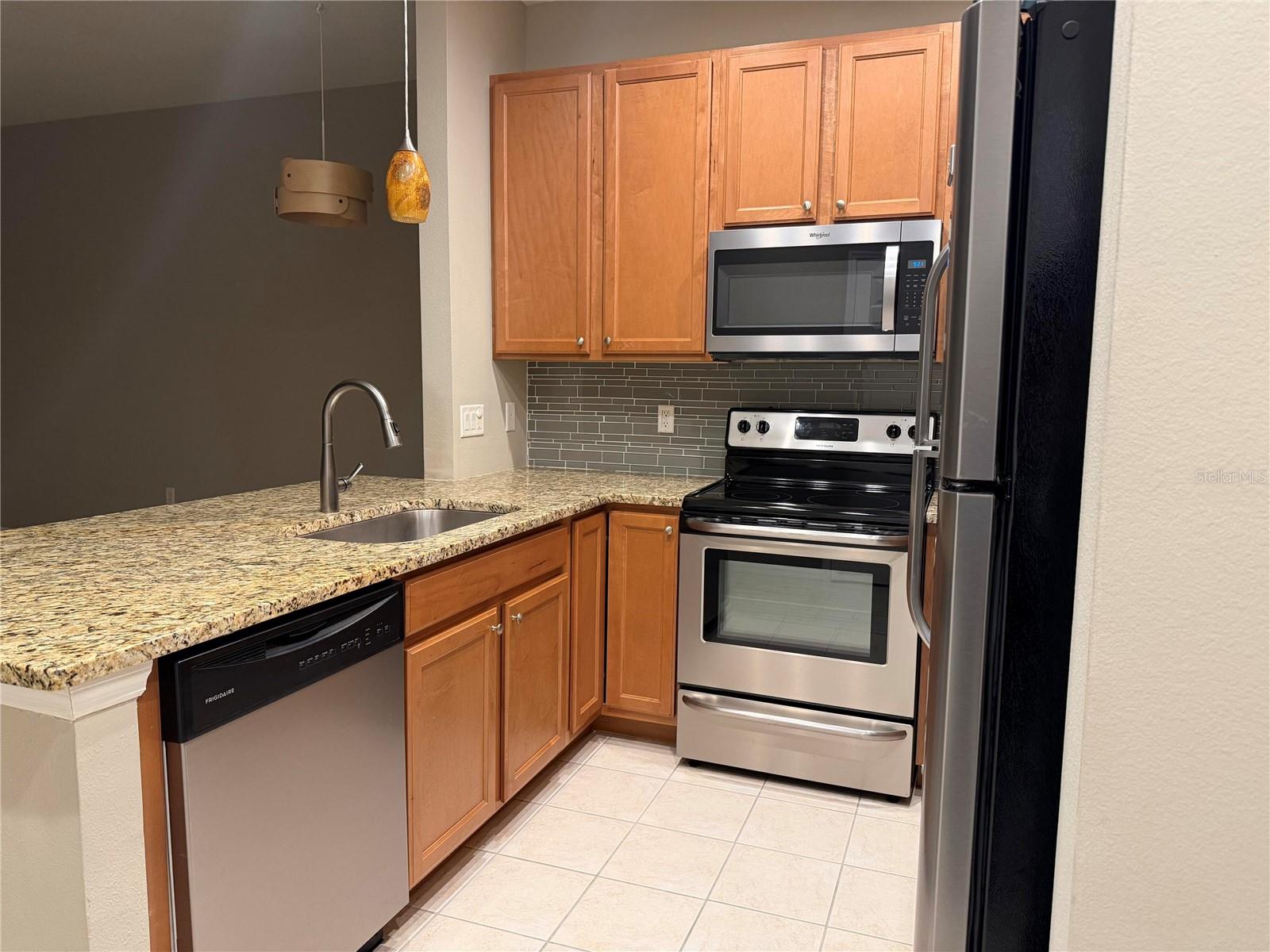 PALMA SOLA TRACE - Residential