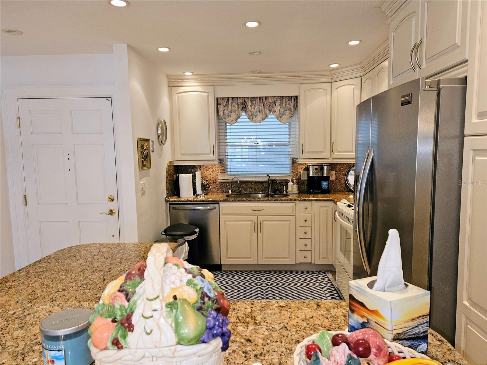 BEAU MONDE CONDO - Residential Lease