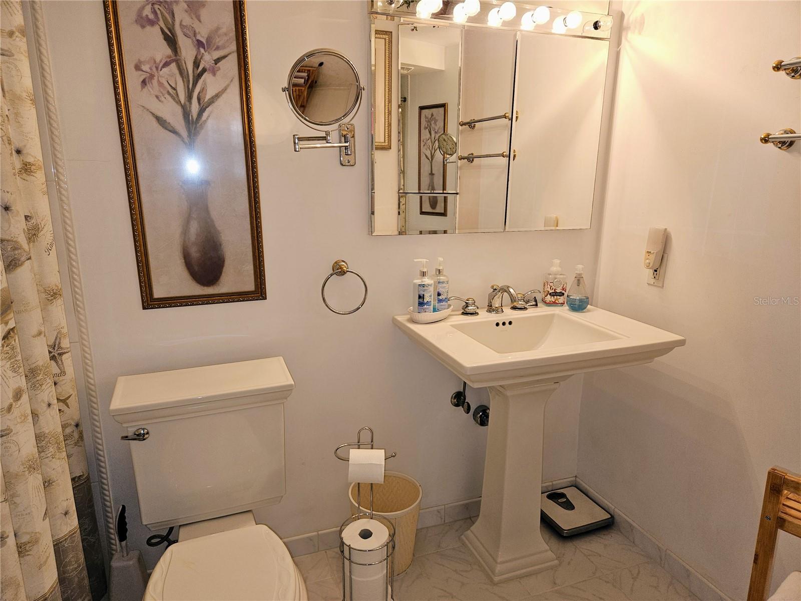 BEAU MONDE CONDO - Residential Lease