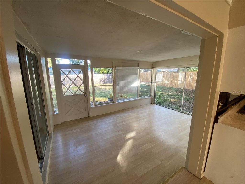 Photo of 1120 8th Avenue NE, Largo, FL 33770 (MLS # A4679818)