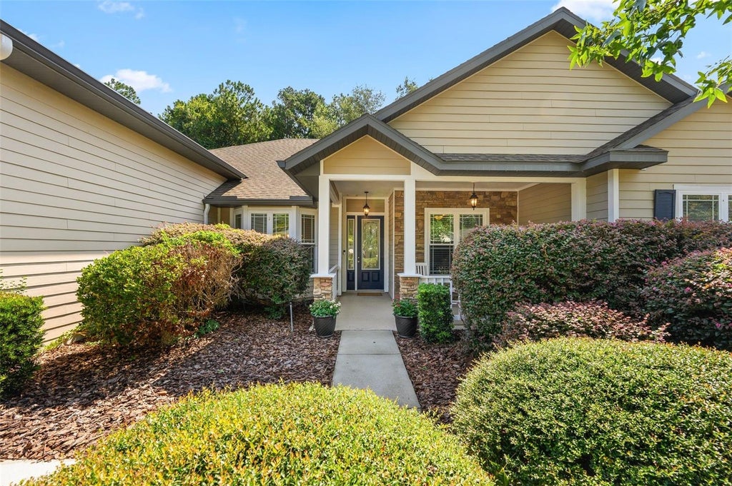 Photo of 7585 SW 79th Drive, Gainesville, FL 32608 (MLS # GC542910)