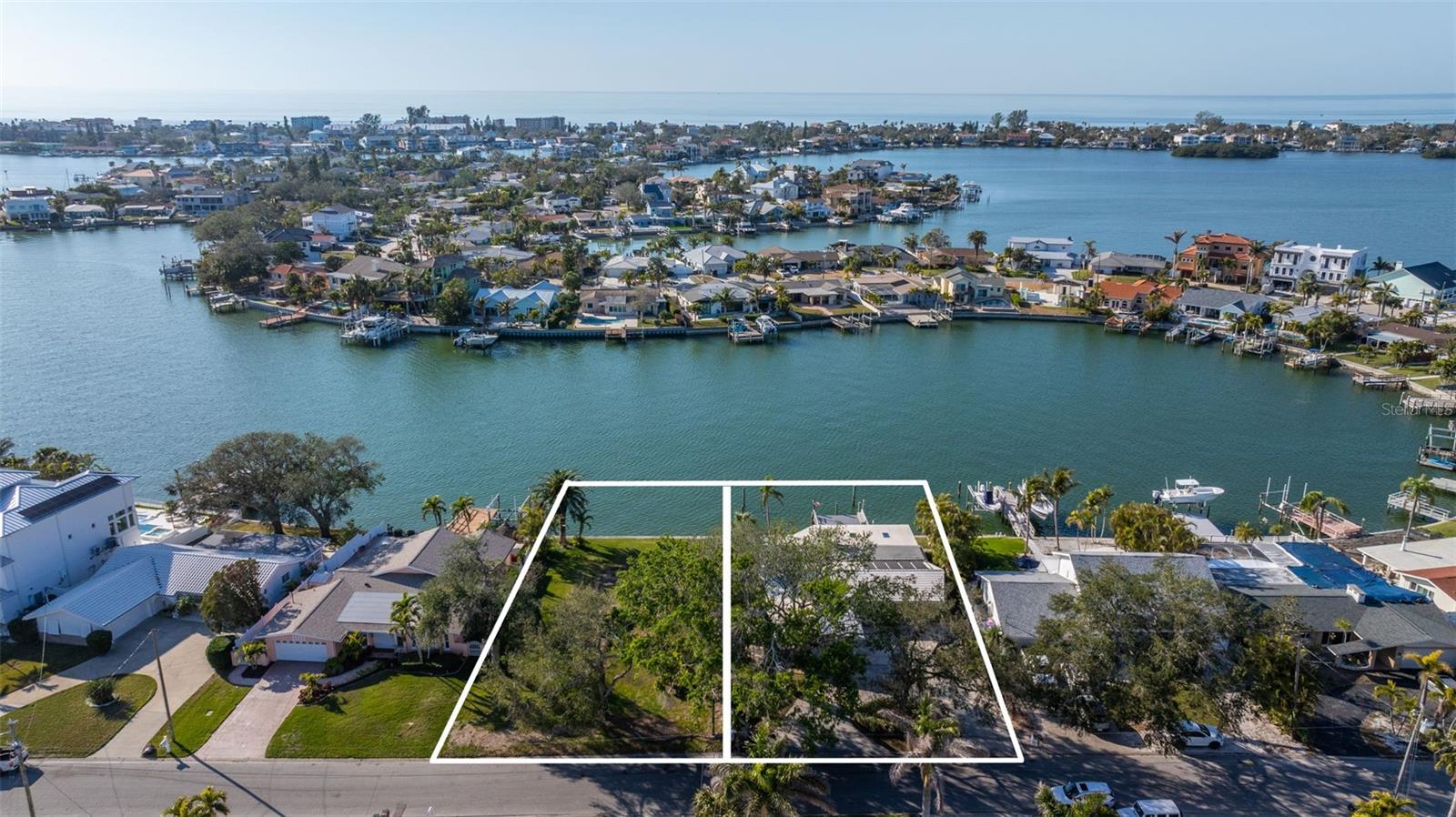 521 HARBOR DRIVE N