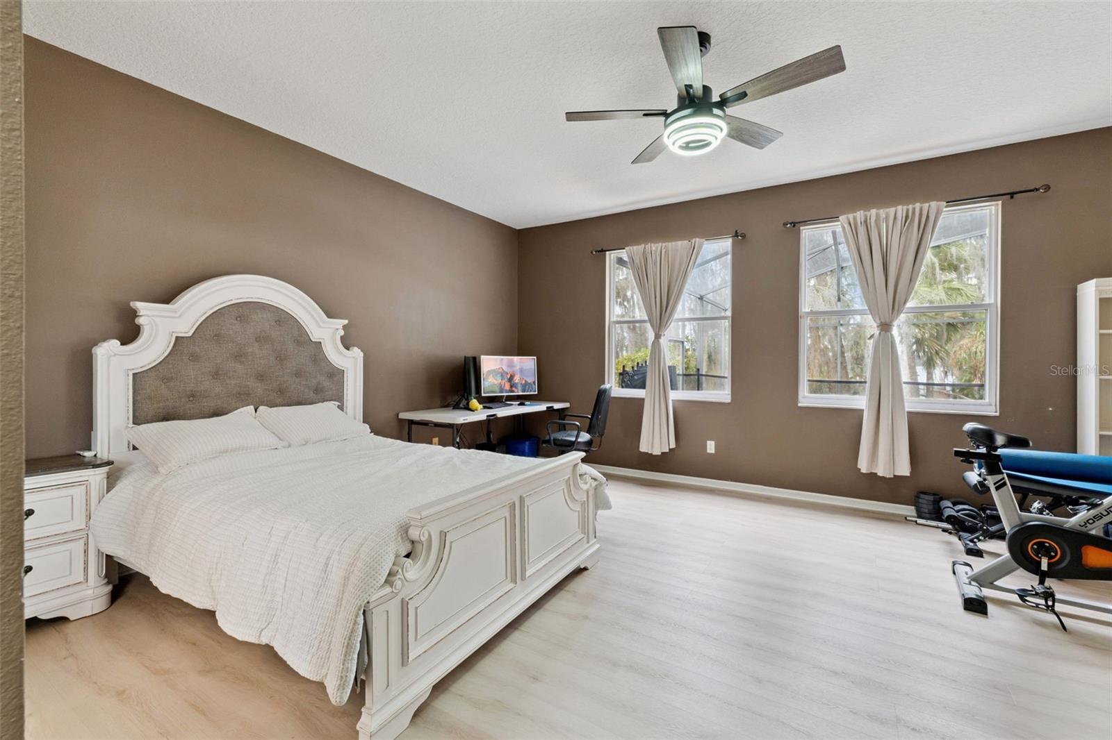 PARKSTONE - Residential