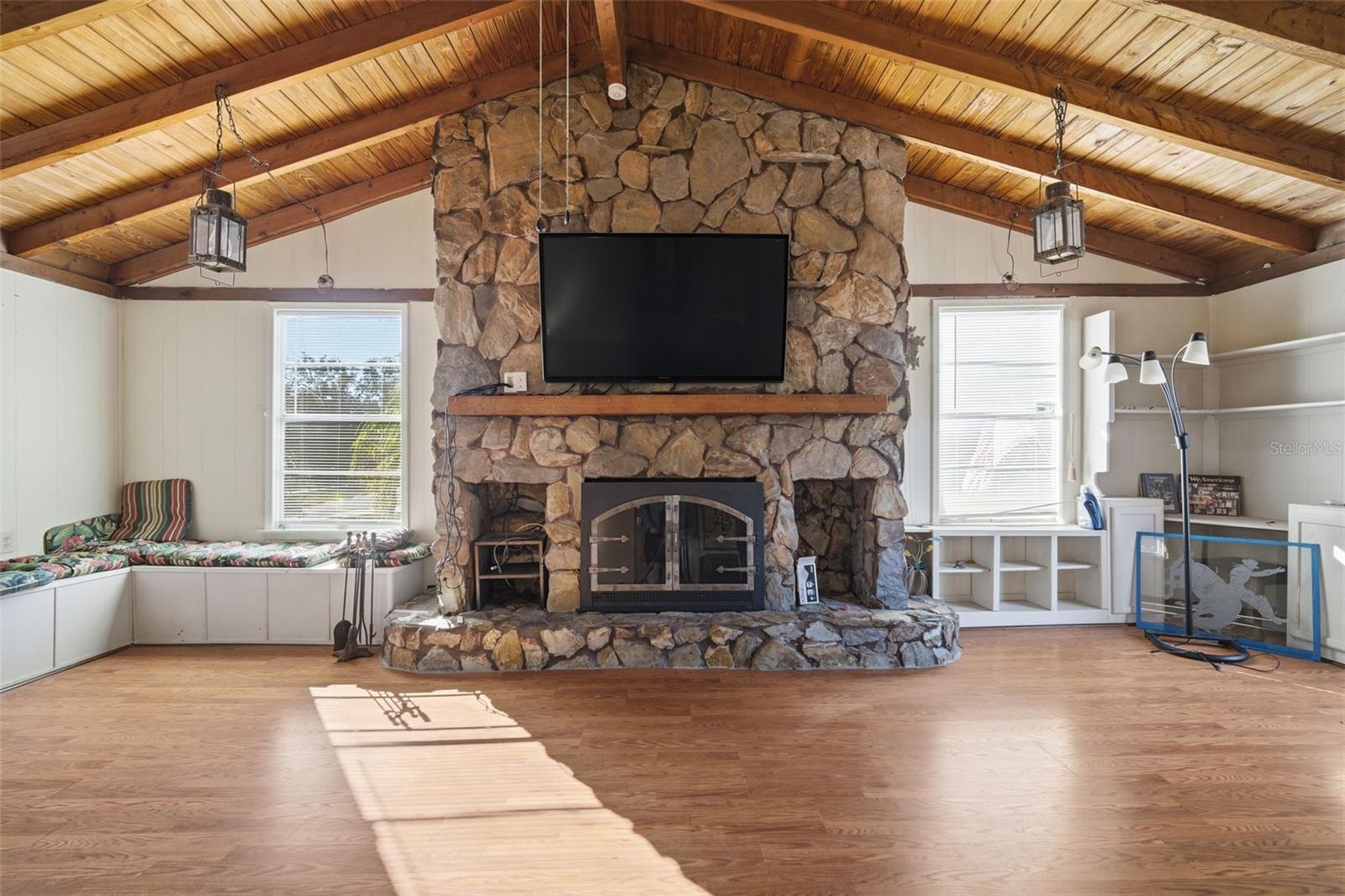 SUNSET HILLS - Residential