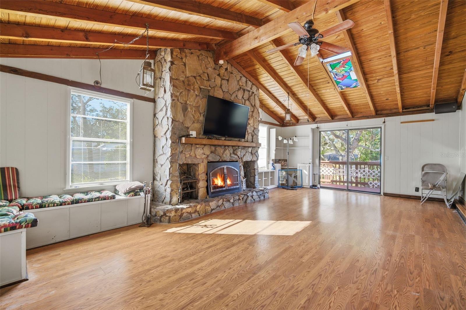 SUNSET HILLS - Residential