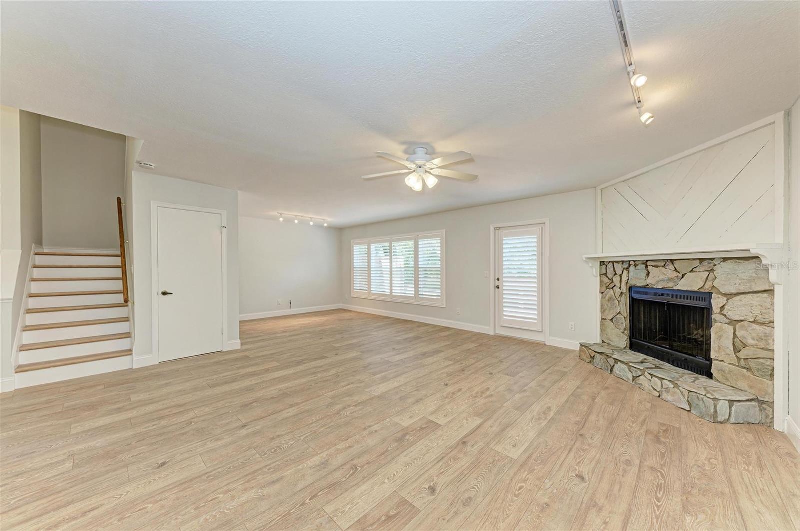 HAWTHORNE POND A CONDO - Residential Lease