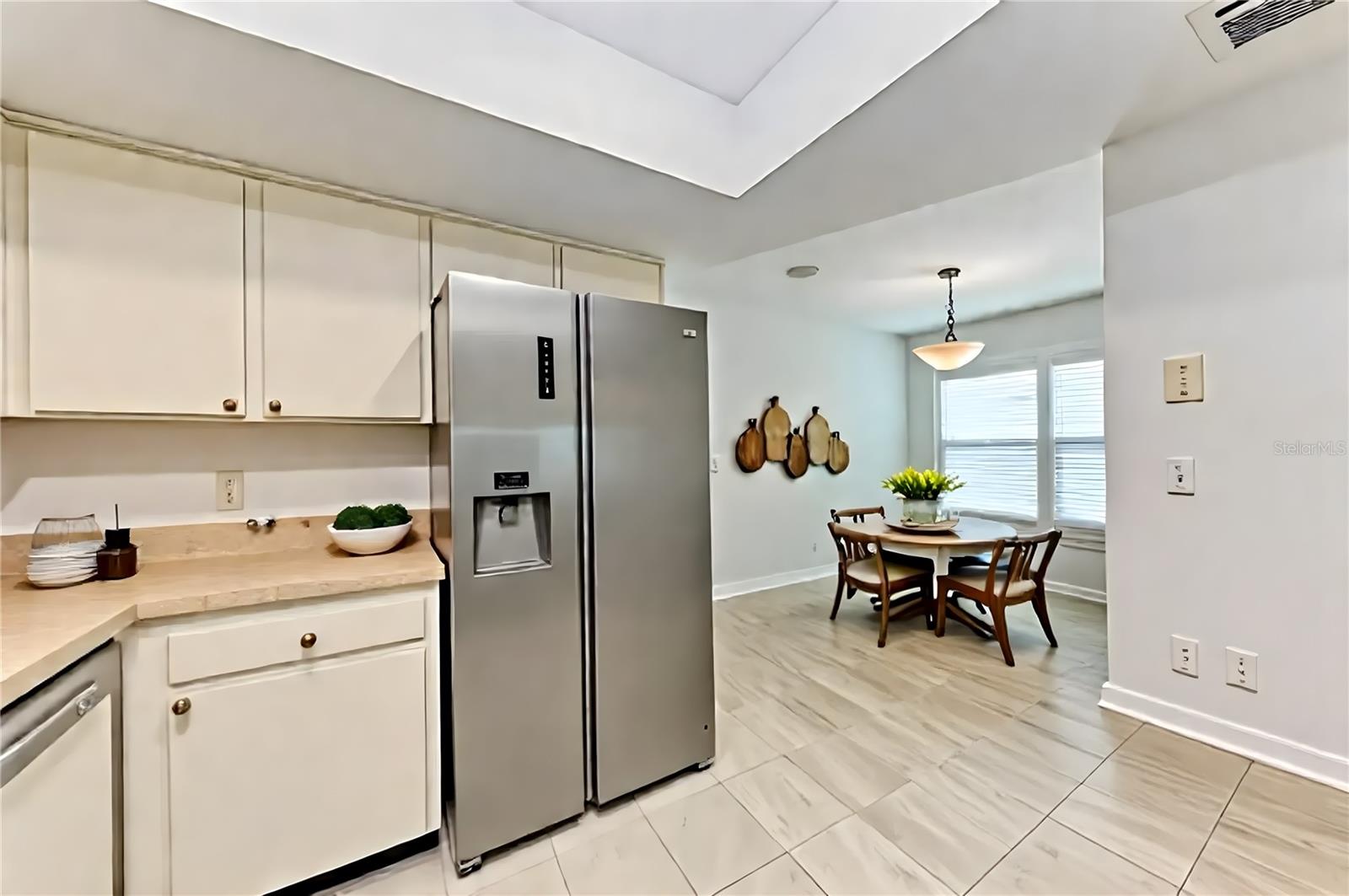 HAWTHORNE POND A CONDO - Residential Lease