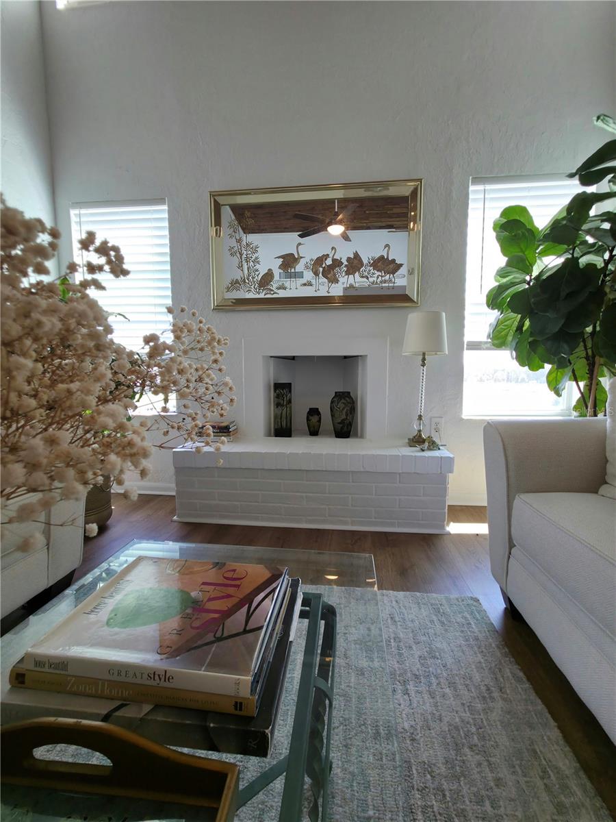 SANDALWOOD CONDO - Residential