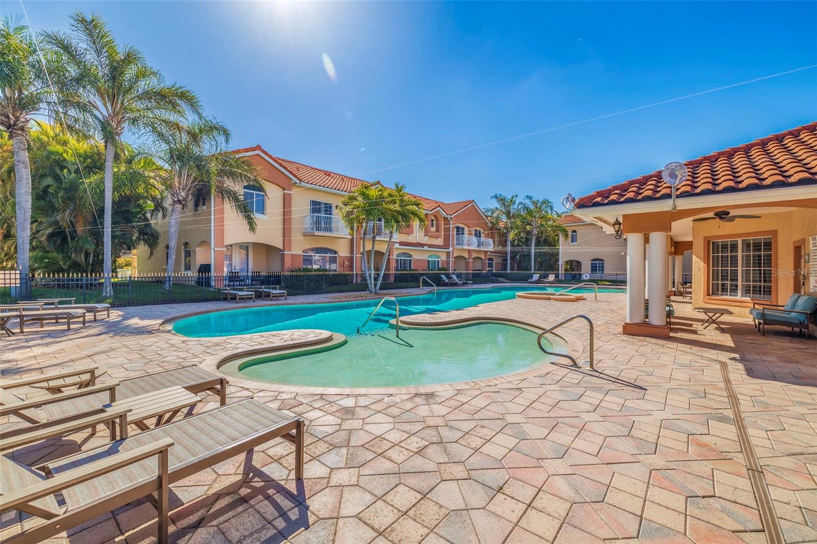 VILLAS DEL VERDE - Residential