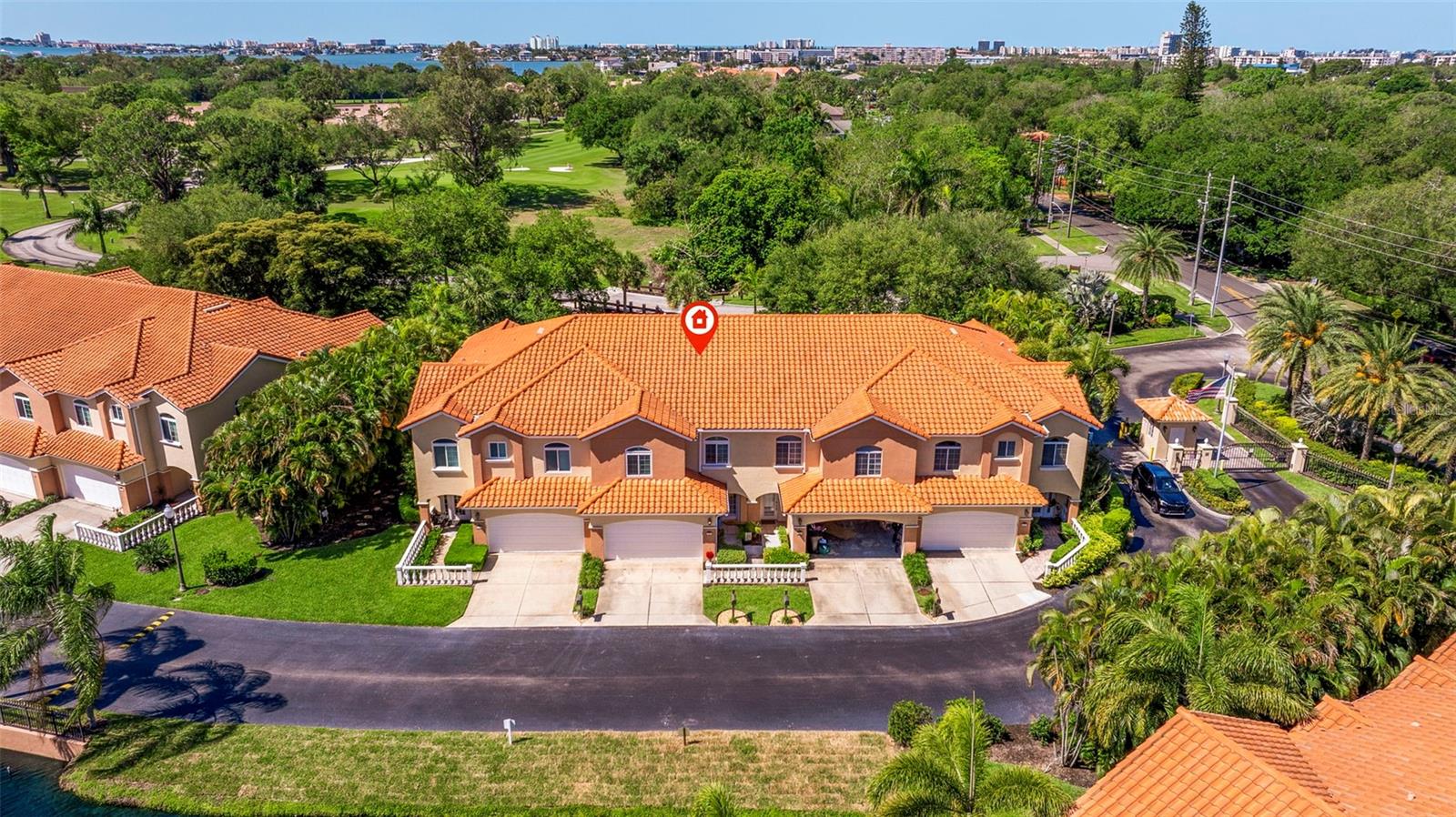 VILLAS DEL VERDE - Residential