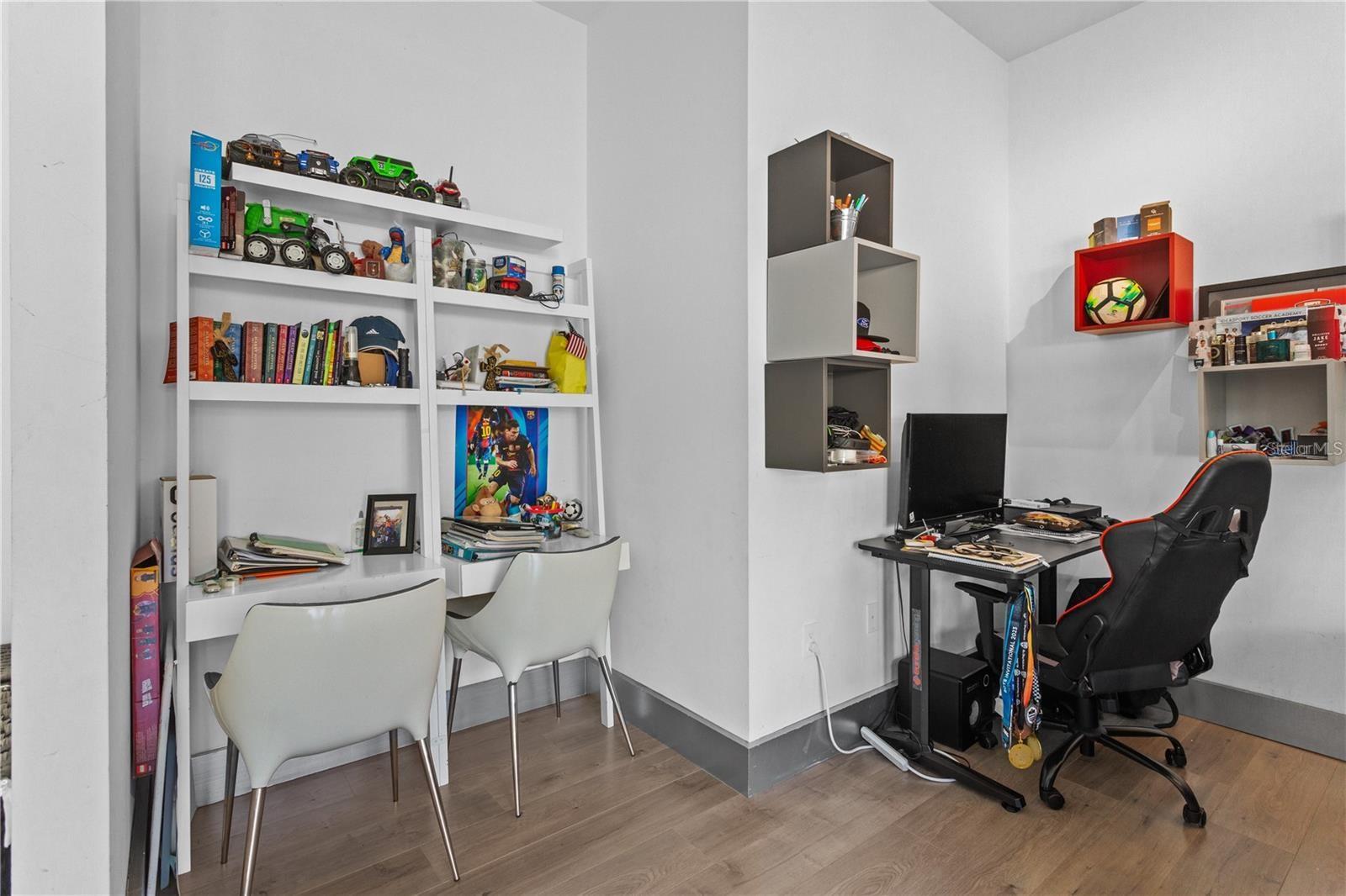 WILLIS CAMPS ADD 01 - Residential Lease