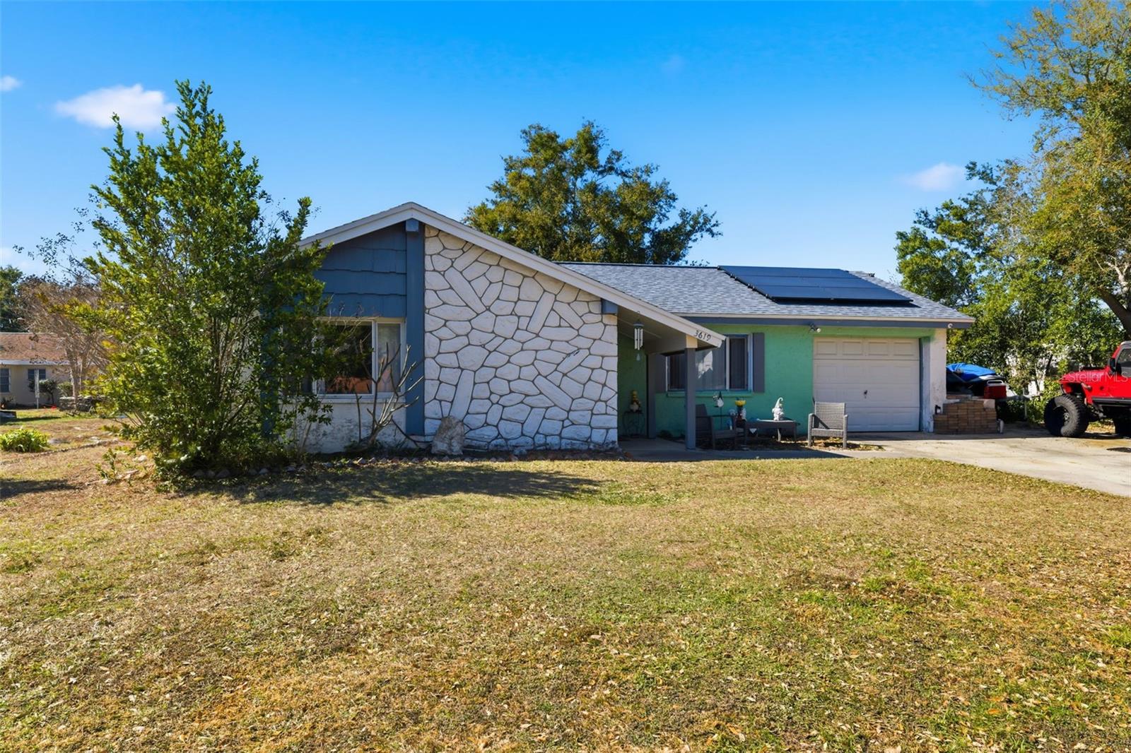 BEACON SQUARE - Residential