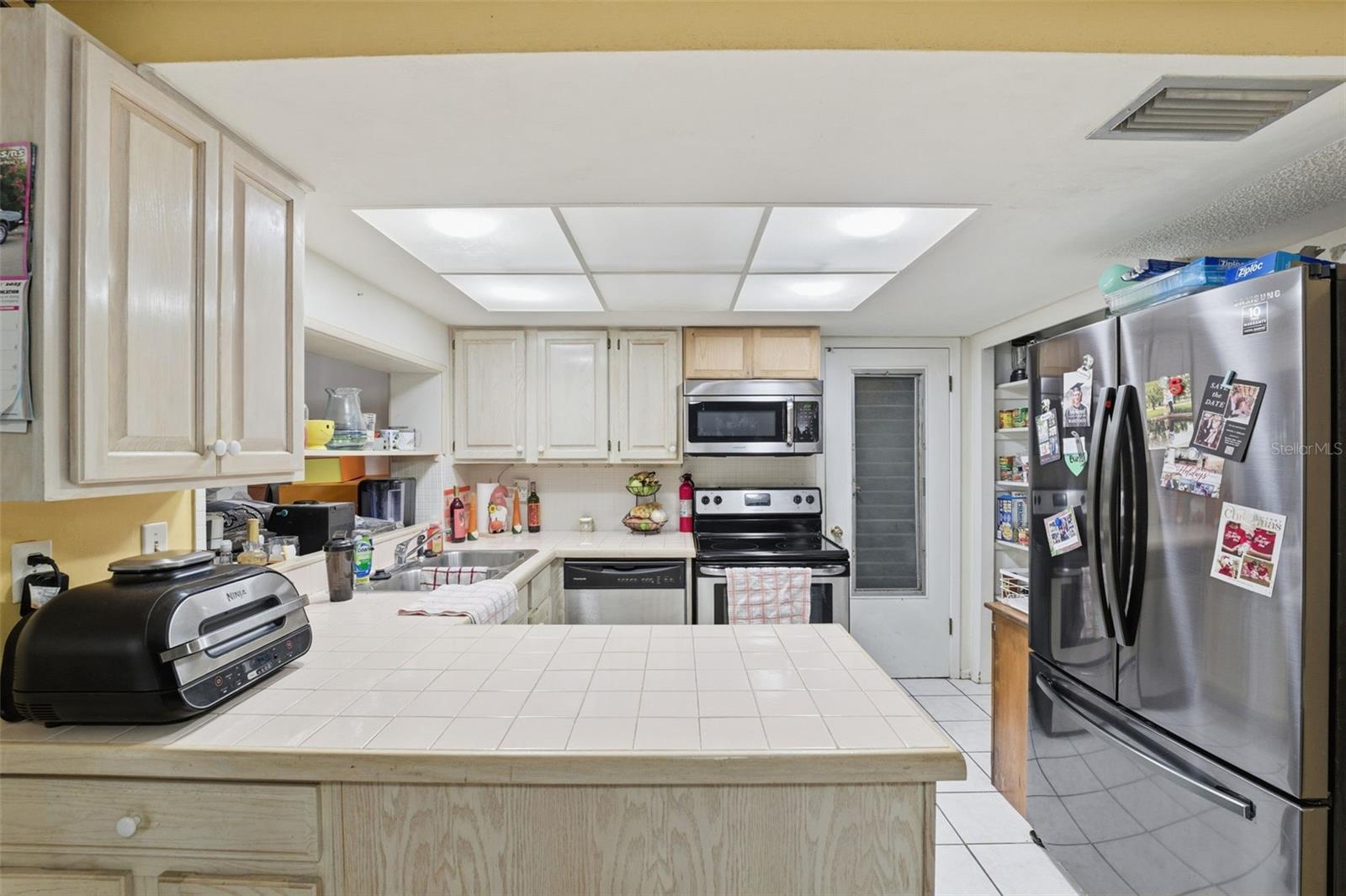 BEACON SQUARE - Residential