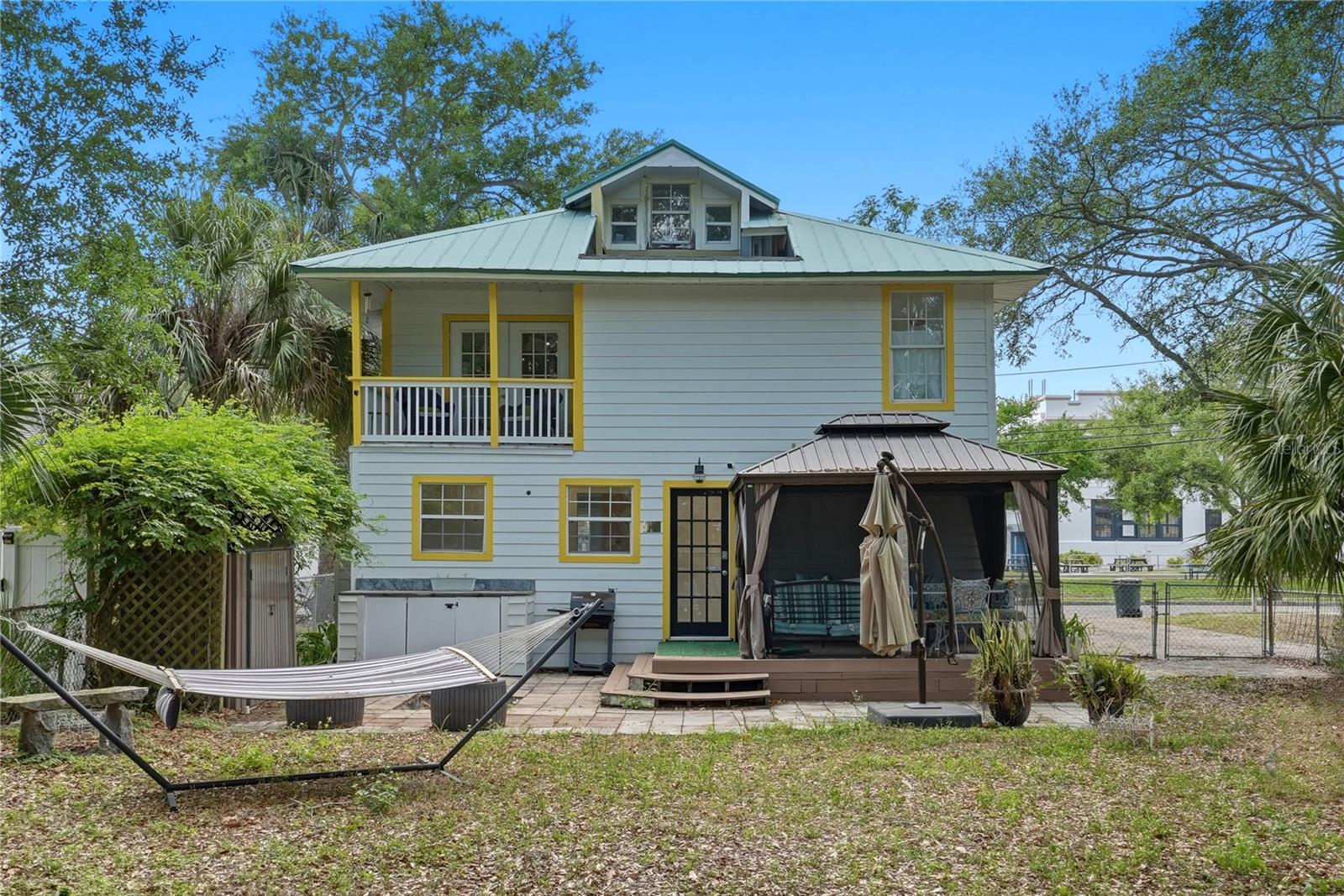 SPRING PARK REV - Residential