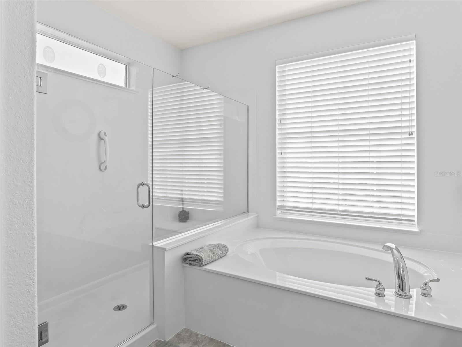 SPRUCE CRK CC FIRETHORNE - Residential