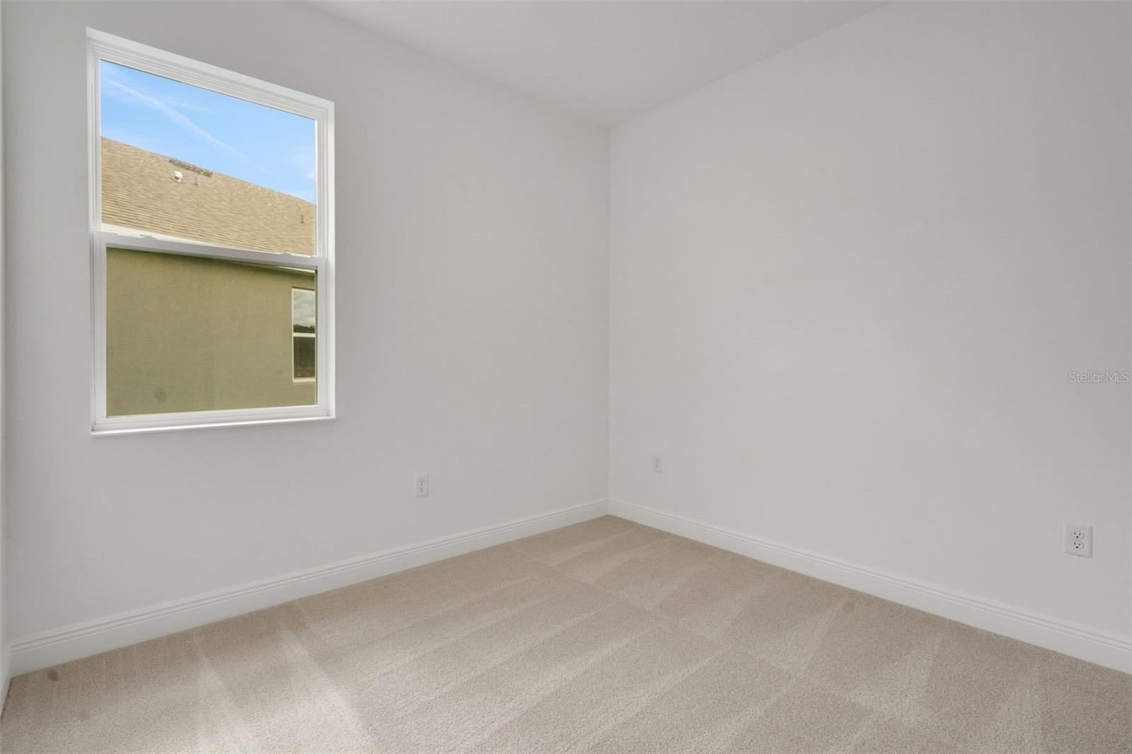 RESERVES AT HAMMOCK OAKS - Residential