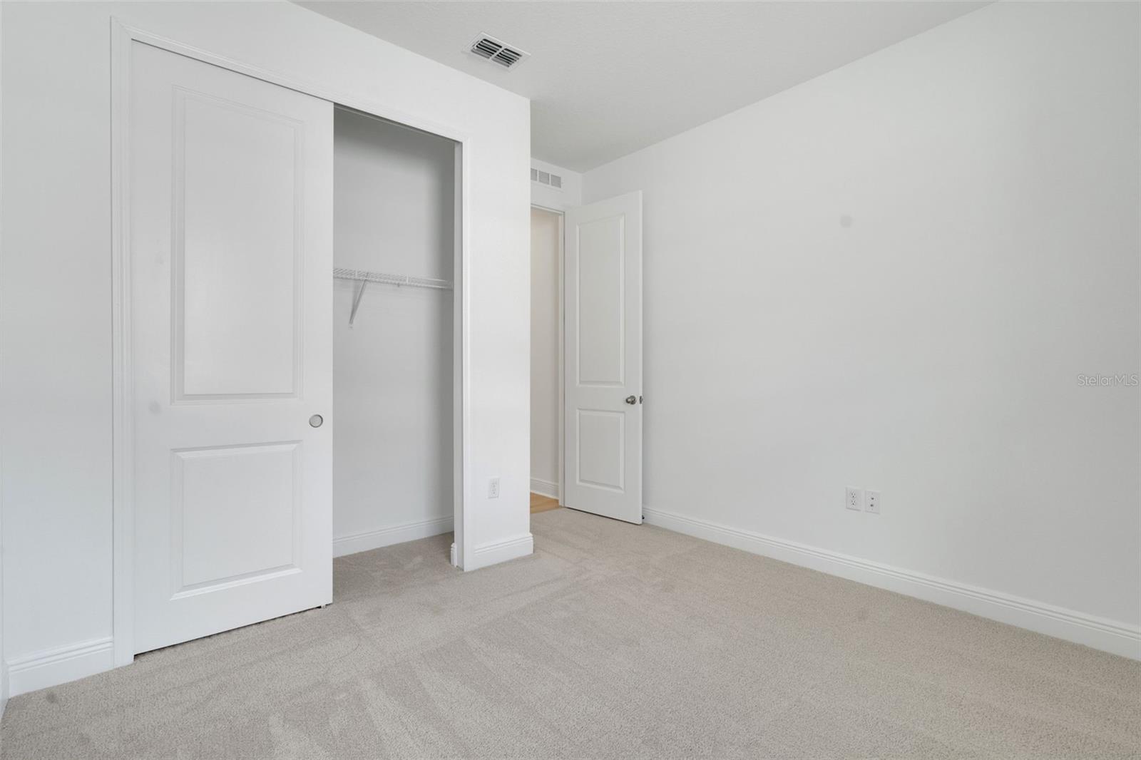 RESERVES AT HAMMOCK OAKS - Residential