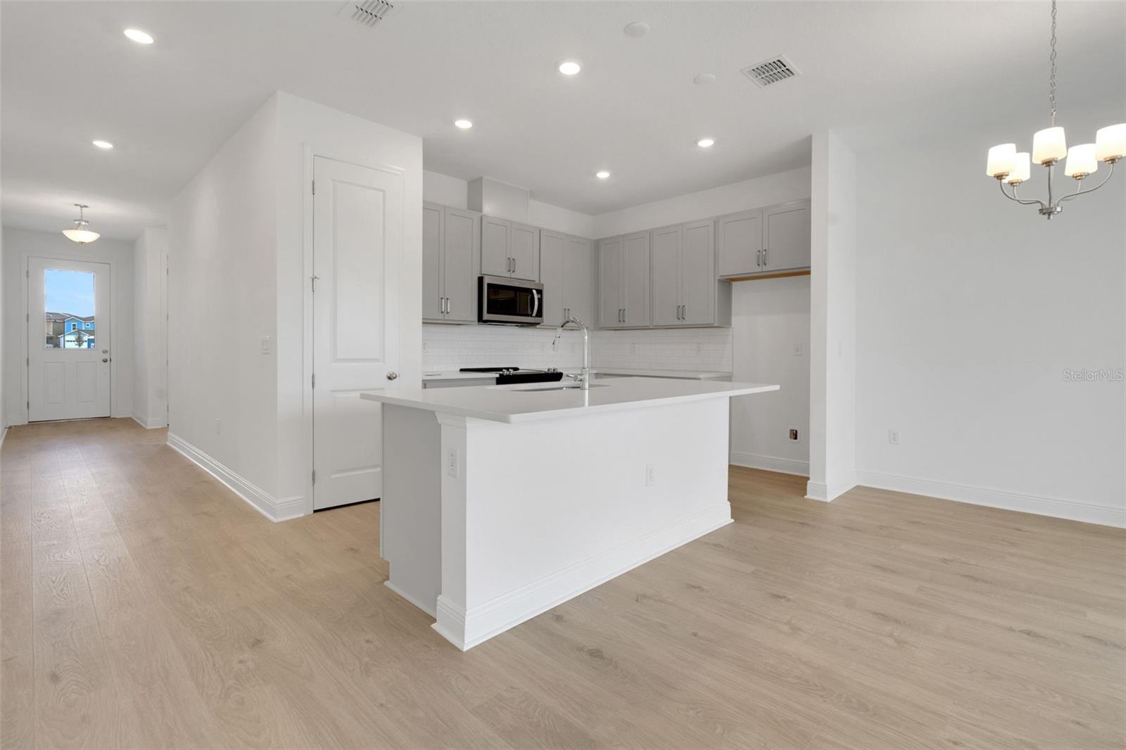 RESERVES AT HAMMOCK OAKS - Residential