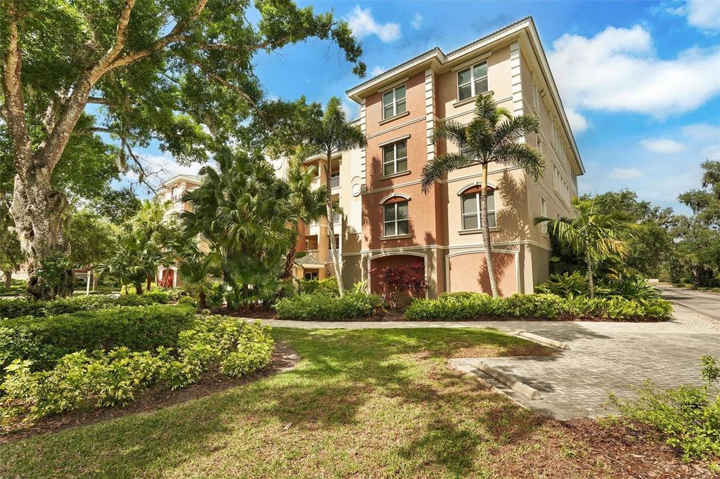 Photo of 5110 Manorwood Drive #3D, Sarasota, FL 34235 (MLS # TB8496957)