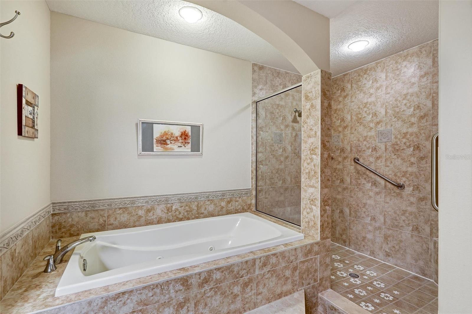 GRANDE OAKS PRESERVE - Residential