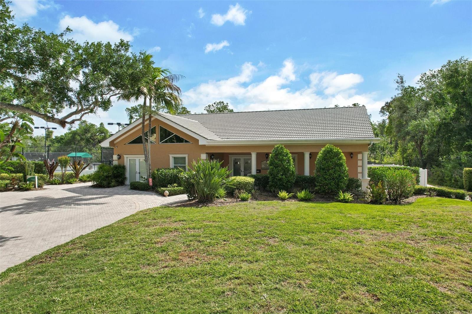 GRANDE OAKS PRESERVE - Residential