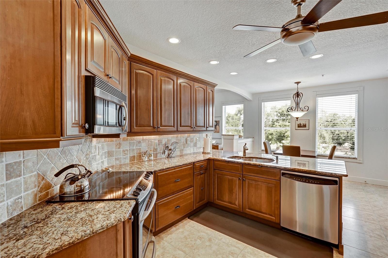 GRANDE OAKS PRESERVE - Residential