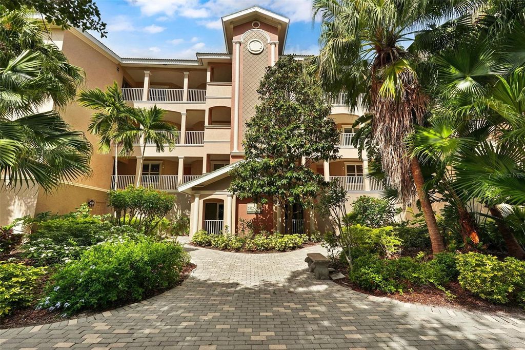 Photo of 5110 Manorwood Drive #3D, Sarasota, FL 34235 (MLS # TB8496957)