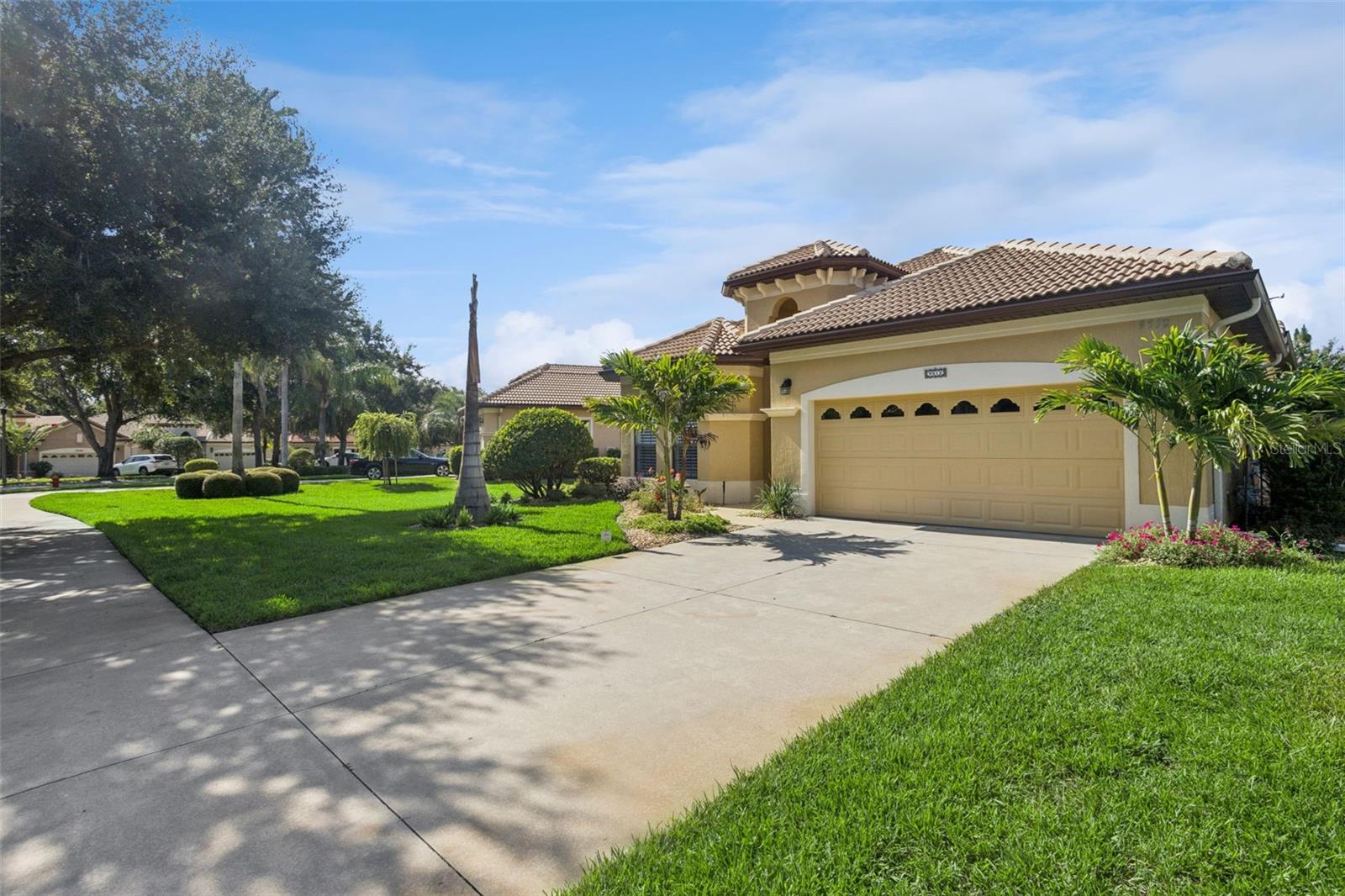 9512 SERRA COURT