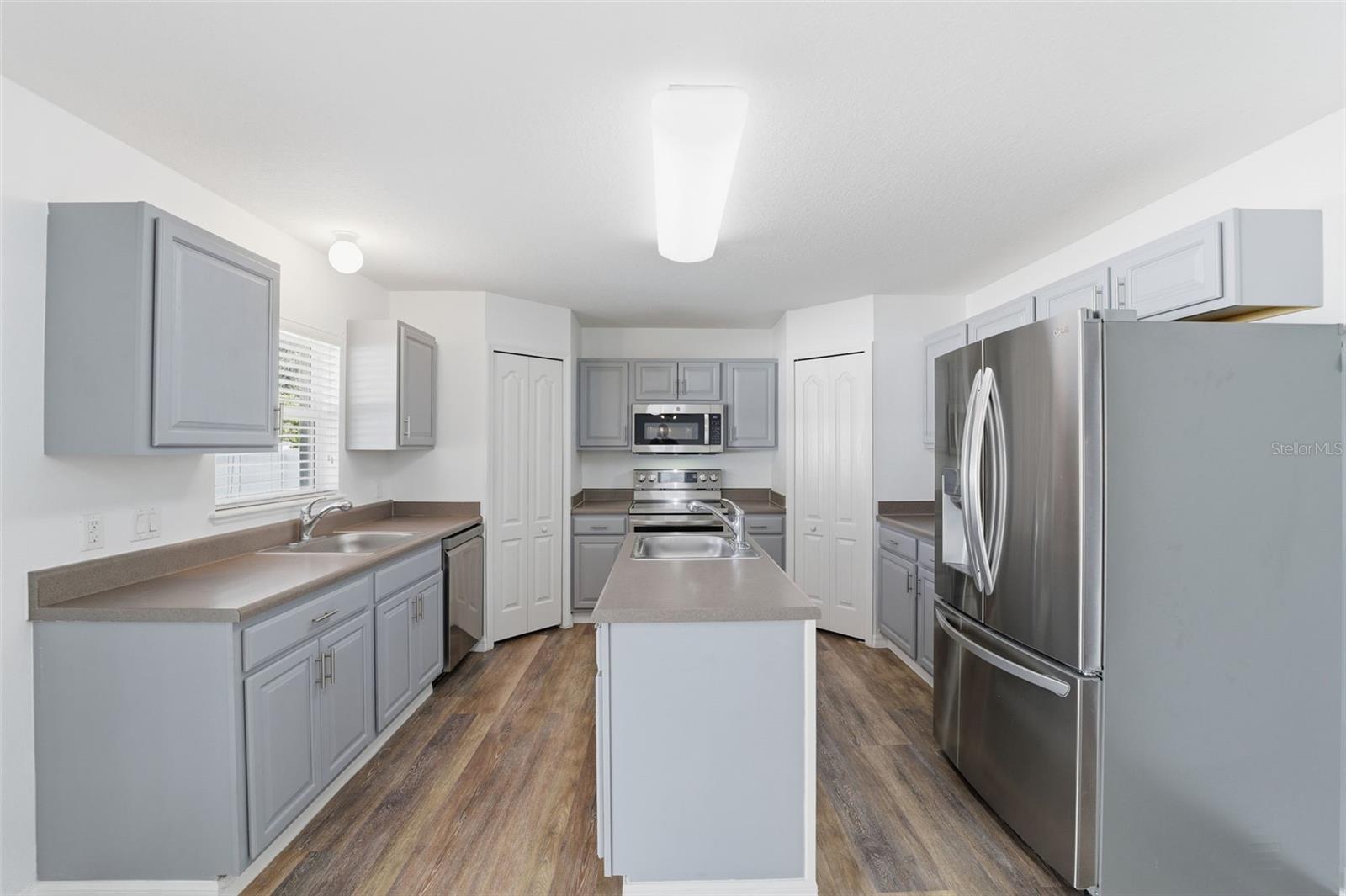 VILLAGES AT AVALON PH 2B EAST - Residential