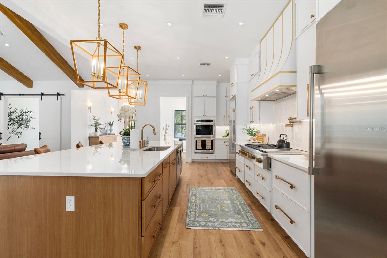 BARRINGTON PB 38 PG 85 - Residential